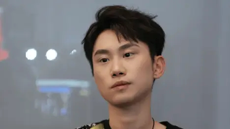 LPL夏季赛季后赛：TES迎战JDG，BLG首发阵容揭晓，关键对决一触即发